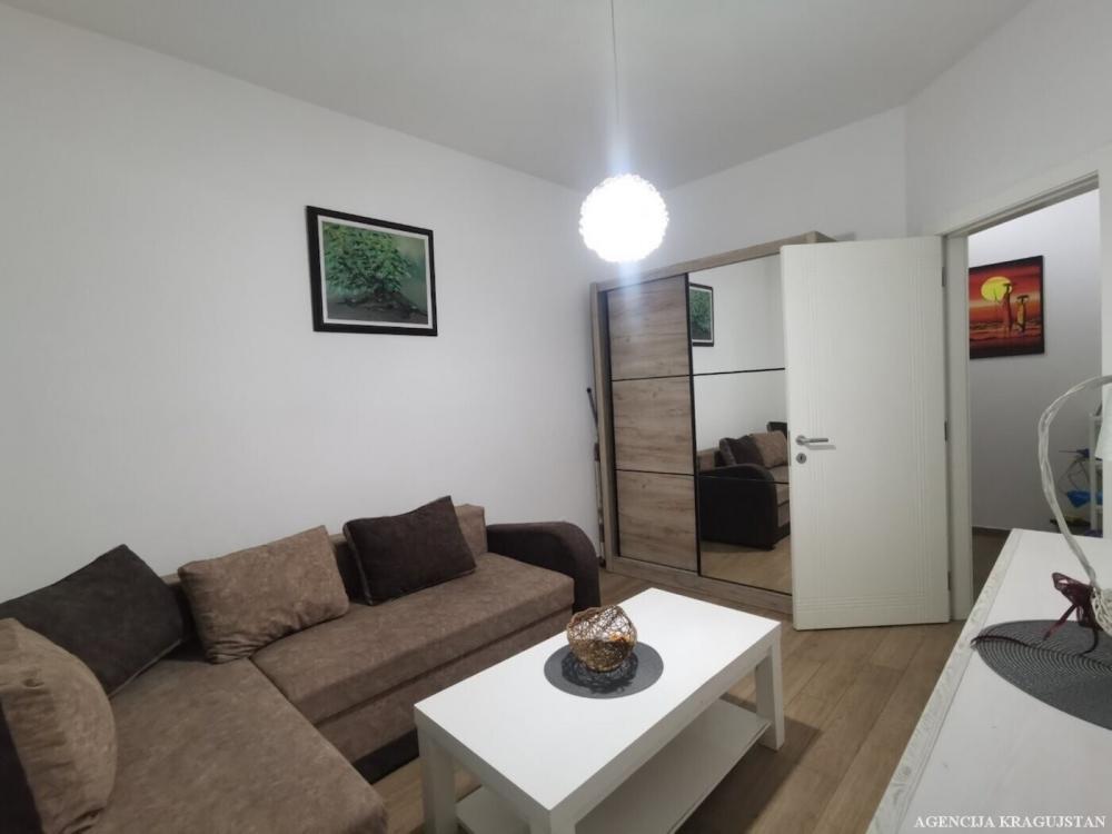 Slika 6 - Dvoiposoban, 53m2, sa terasom, ima lift