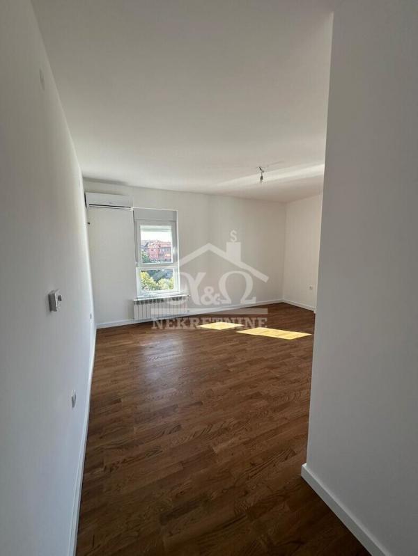 Glavna slika -Trosoban, 72m2, Bubanj Kragujevac, sa terasom, ima lift