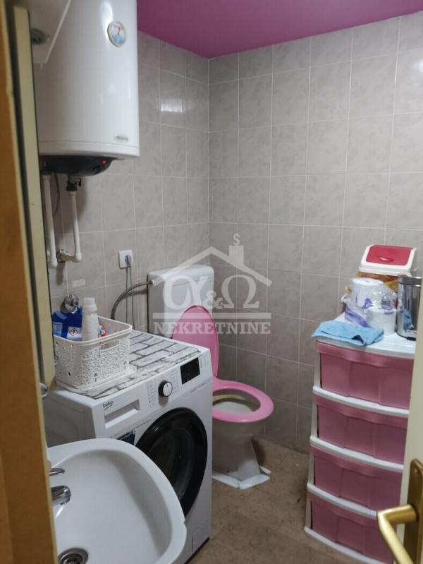 Slika 8 - Dvosoban, 38m2, Aerodrom Kragujevac, sa terasom