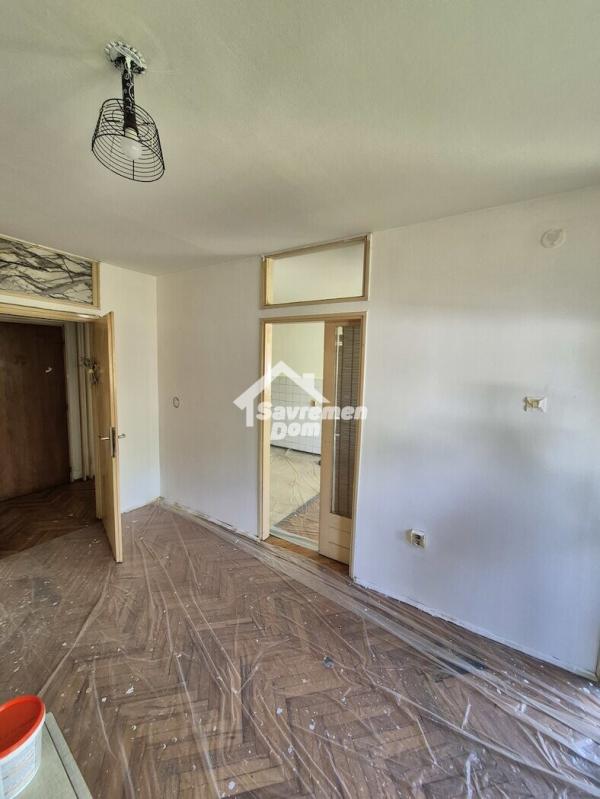 Slika 2 - Jednosoban, 38m2, Stanovo Kragujevac, sa terasom