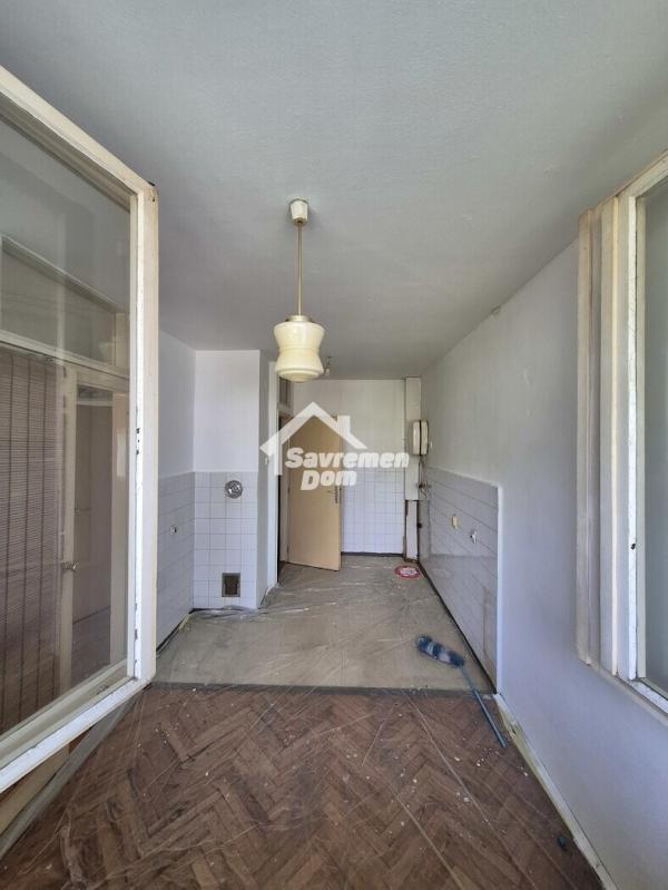 Slika 3 - Jednosoban, 38m2, Stanovo Kragujevac, sa terasom