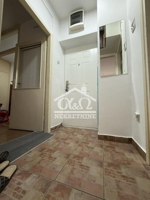 Slika 2 - Jednoiposoban, 45m2, Bubanj Kragujevac, sa terasom