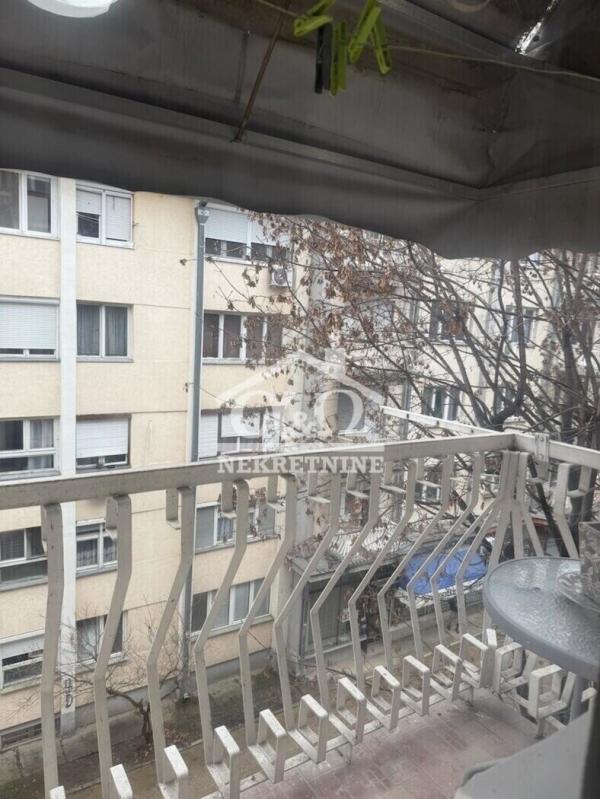 Slika 6 - Jednoiposoban, 45m2, Bubanj Kragujevac, sa terasom