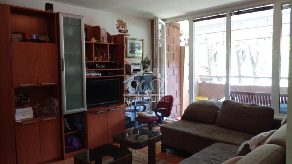 Slika 2 - Trosoban, 53m2, Bubanj Kragujevac, sa terasom