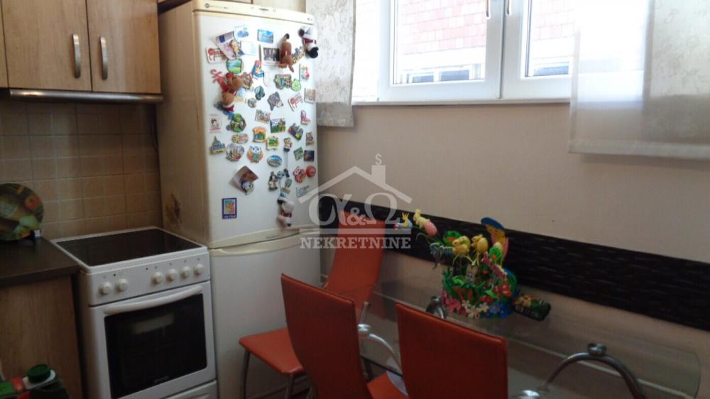 Slika 8 - Trosoban, 53m2, Bubanj Kragujevac, sa terasom