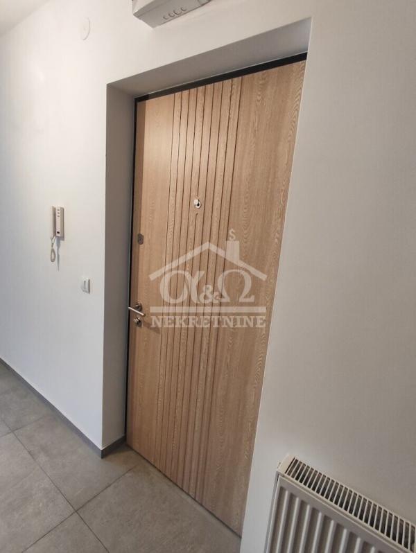 Slika 5 - Dvoiposoban, 70m2, Erdoglija Kragujevac, sa terasom, ima lift