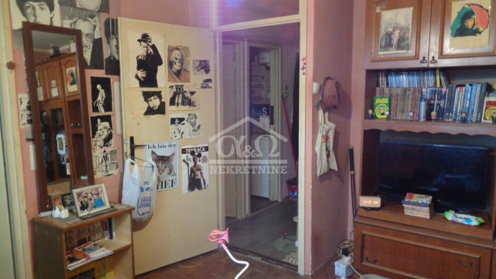 Slika 1 - Jednosoban, 33m2, Bubanj Kragujevac