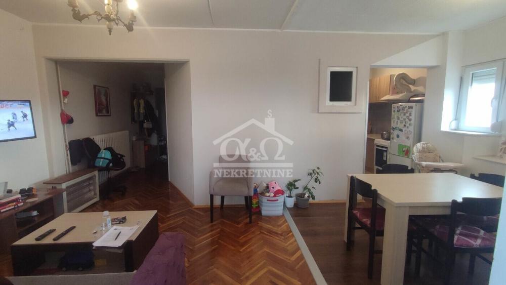 Glavna slika -Dvoiposoban, 47m2, Erdoglija Kragujevac, ima lift