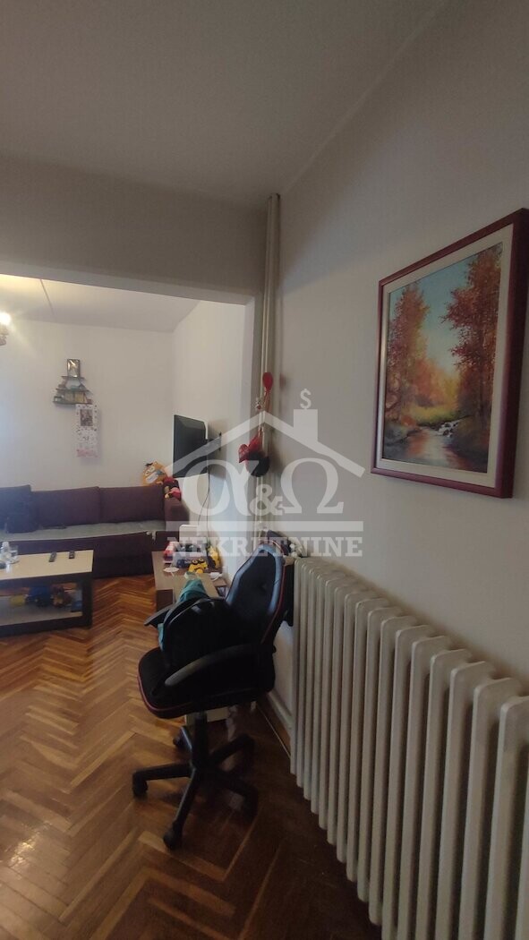 Slika 11 - Dvoiposoban, 47m2, Erdoglija Kragujevac, ima lift