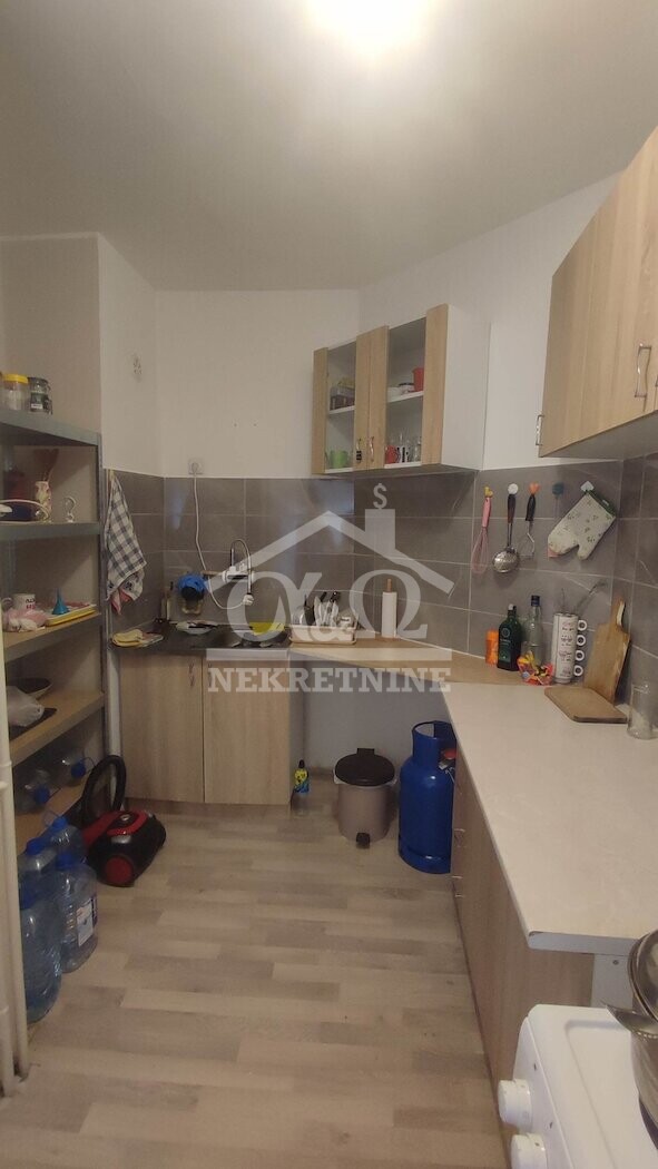 Slika 8 - Dvoiposoban, 47m2, Erdoglija Kragujevac, ima lift