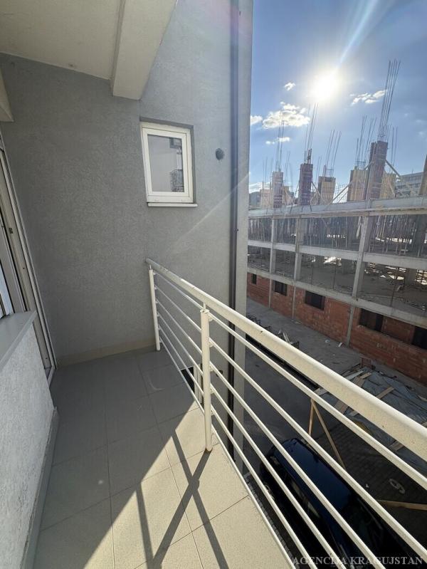 Slika 4 - Jednoiposoban, 43m2, sa terasom