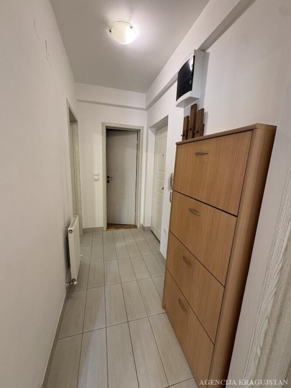 Slika 10 - Jednoiposoban, 43m2, sa terasom