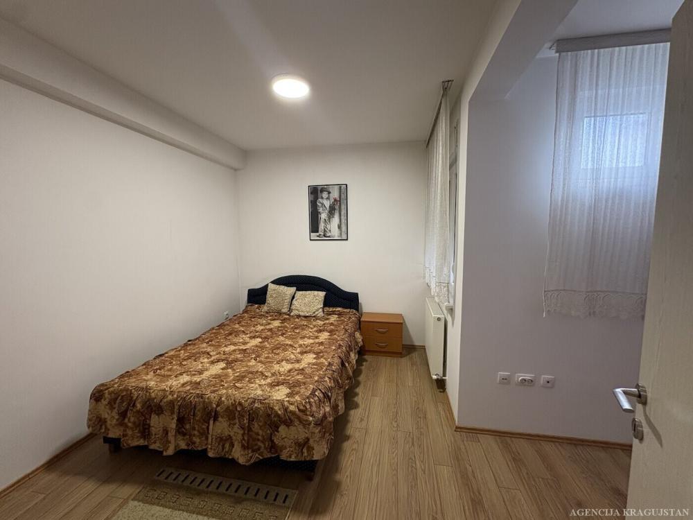 Slika 8 - Jednoiposoban, 43m2, sa terasom