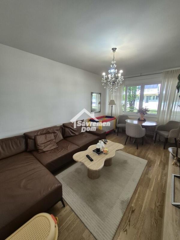 Glavna slika -Trosoban, 82m2, Erdoglija Kragujevac, sa terasom