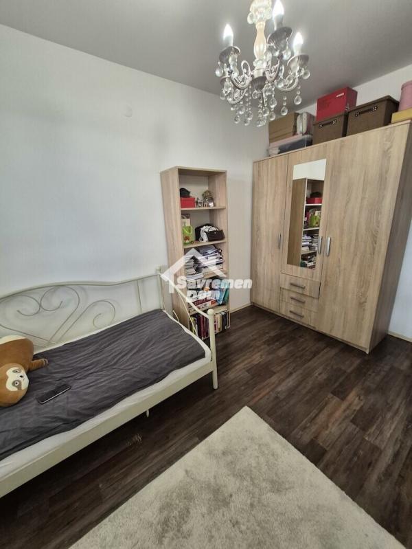 Slika 11 - Trosoban, 82m2, Erdoglija Kragujevac, sa terasom