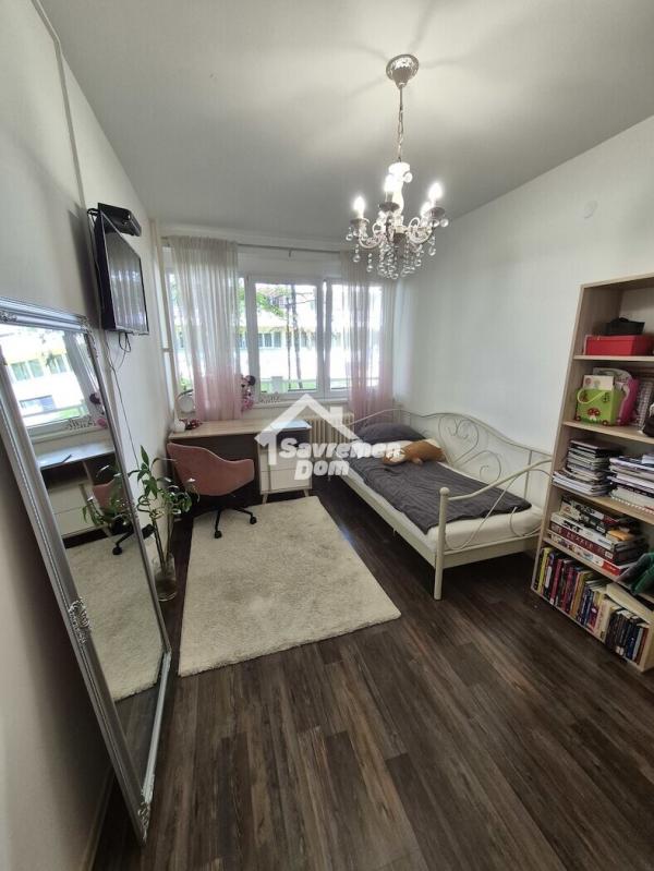 Slika 10 - Trosoban, 82m2, Erdoglija Kragujevac, sa terasom