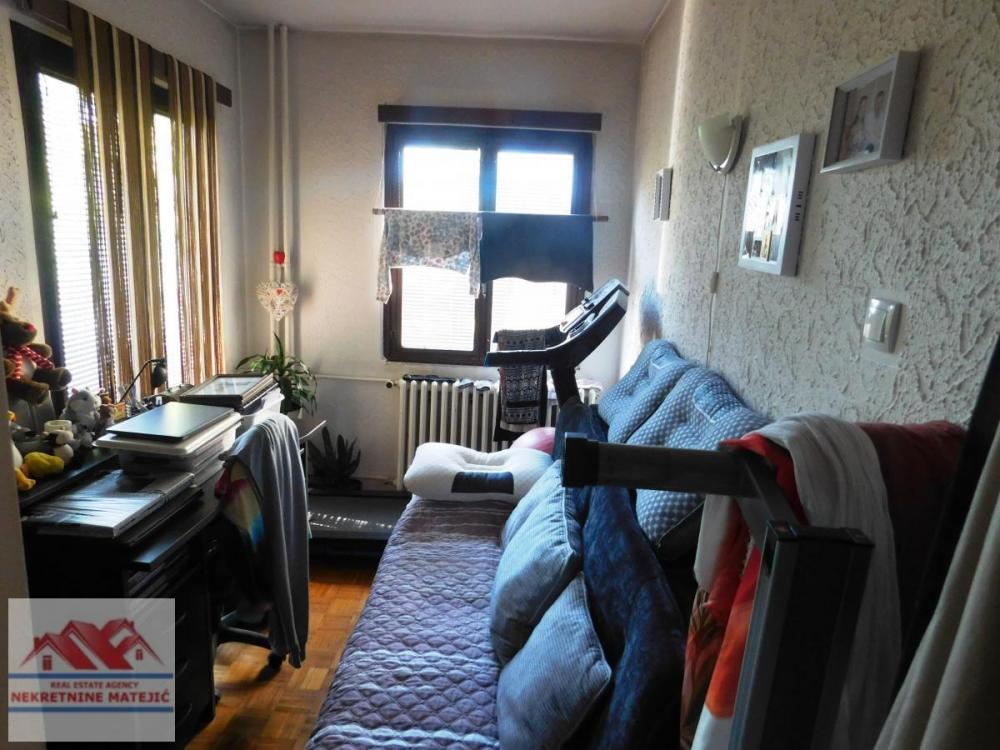 Slika 3 - AERODROM, STAN 42M2, VISOKO PRIZEMLJE, CG, CENA - 68.000 E