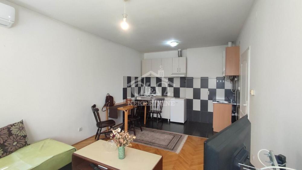 Slika 2 - Jednoiposoban, 38m2, sa terasom