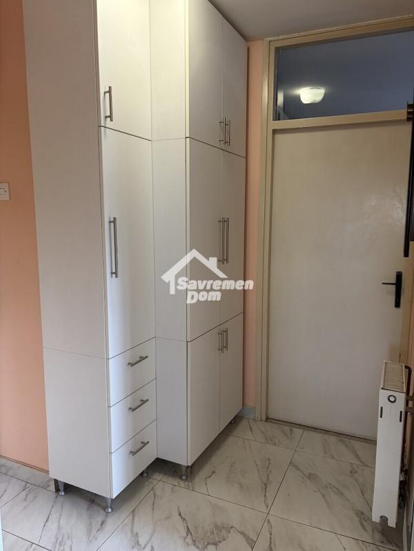Slika 9 - Trosoban, 54m2, Bubanj Kragujevac, sa terasom