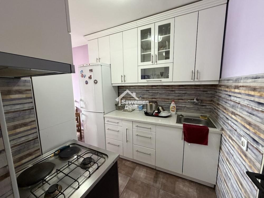 Slika 4 - Trosoban, 54m2, Bubanj Kragujevac, sa terasom