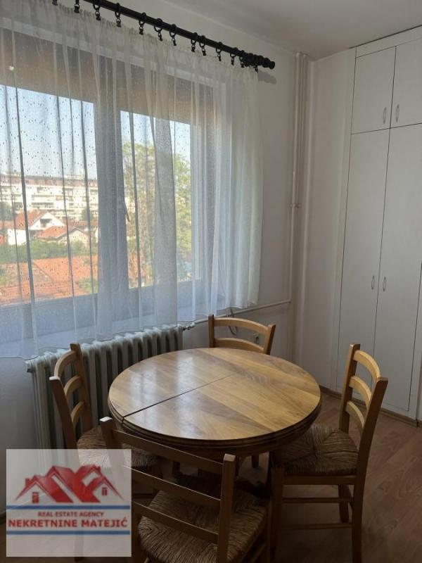 Slika 11 - STAN, CENTAR, MAGLIĆKA, 60 M2, DRUGI SPRAT, UKNJIŽEN, CENA - 120.000 E