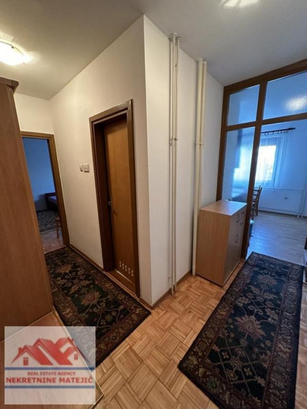 Slika 6 - STAN, CENTAR, MAGLIĆKA, 60 M2, DRUGI SPRAT, UKNJIŽEN, CENA - 120.000 E