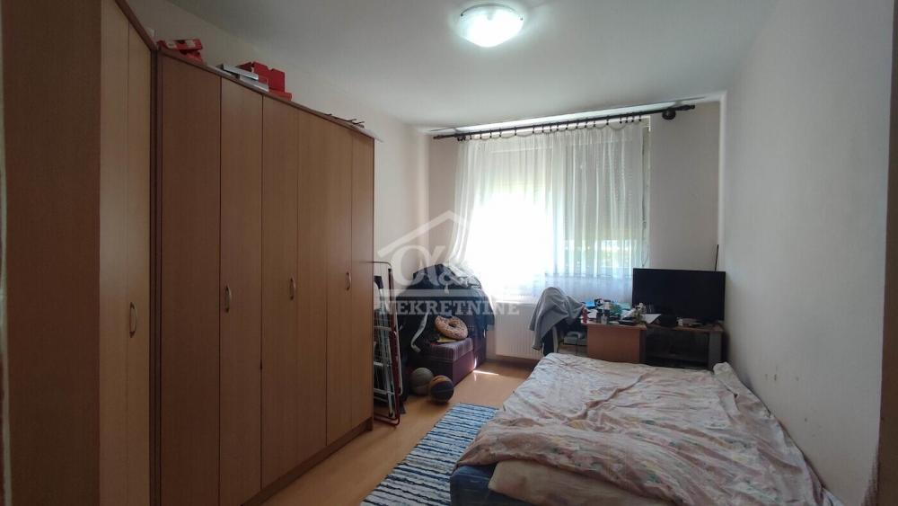Slika 9 - Dvosoban, 47m2, Bubanj Kragujevac, ima lift