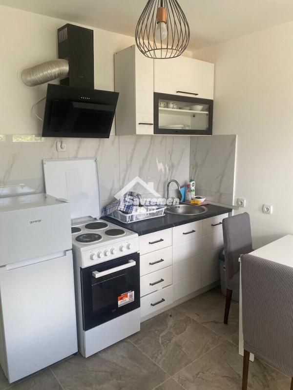 Slika 2 - Jednoiposoban, 30m2, Bagremar Kragujevac