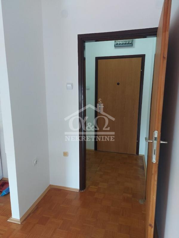 Slika 5 - Prodaja stana, 18m2, Aerodrom Kragujevac