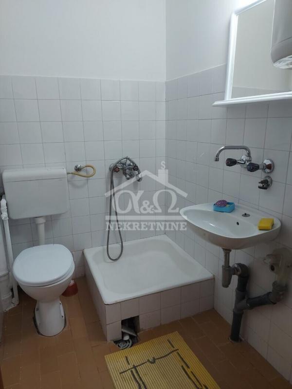 Slika 8 - Prodaja stana, 18m2, Aerodrom Kragujevac
