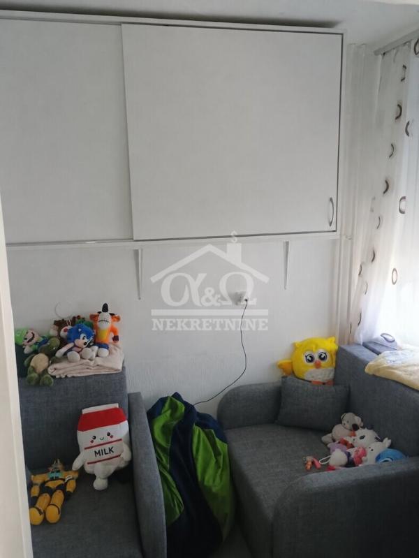 Slika 6 - Jednoiposoban, 35m2, Aerodrom Kragujevac, ima lift