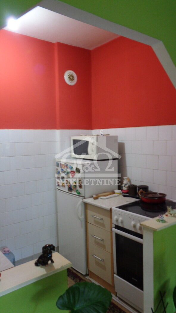 Slika 4 - Jednoiposoban, 43m2, Erdoglija Kragujevac, sa terasom