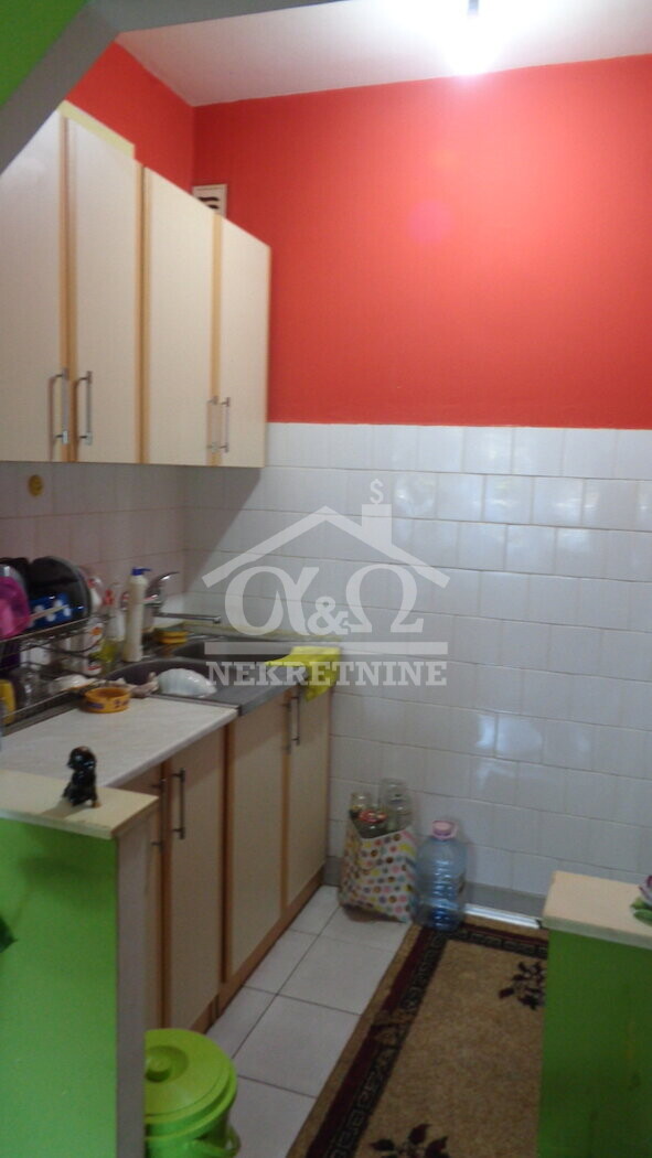 Slika 5 - Jednoiposoban, 43m2, Erdoglija Kragujevac, sa terasom