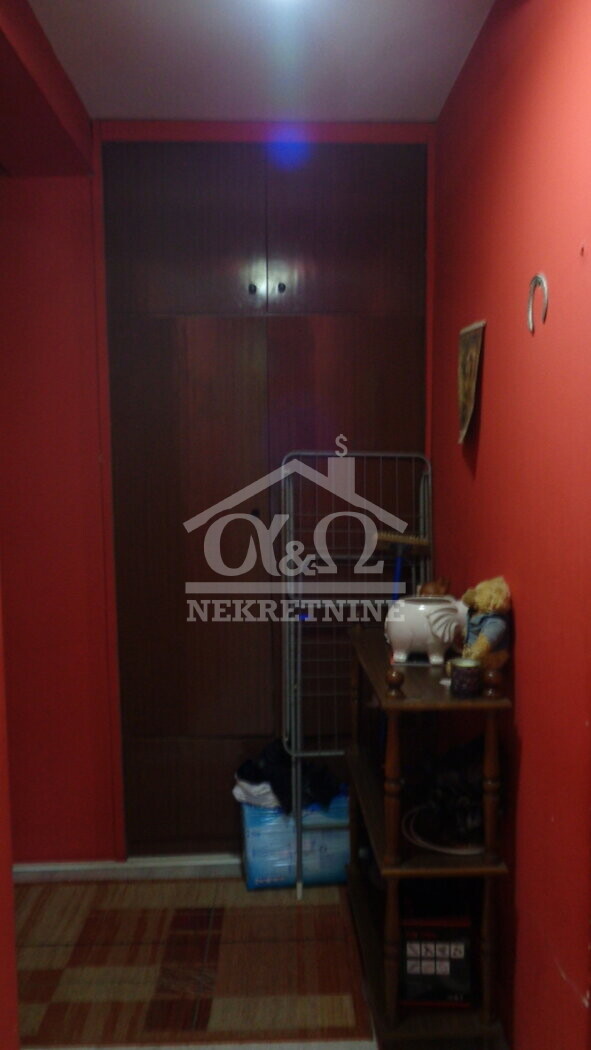 Slika 7 - Jednoiposoban, 43m2, Erdoglija Kragujevac, sa terasom