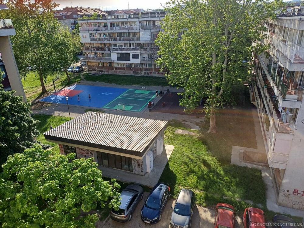 Slika 7 - Dvosoban, 51m2, Erdoglija Kragujevac, sa terasom