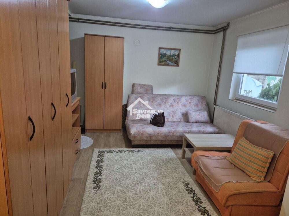 Slika 1 - Prodaja stana, 26m2, Bubanj Kragujevac, sa terasom