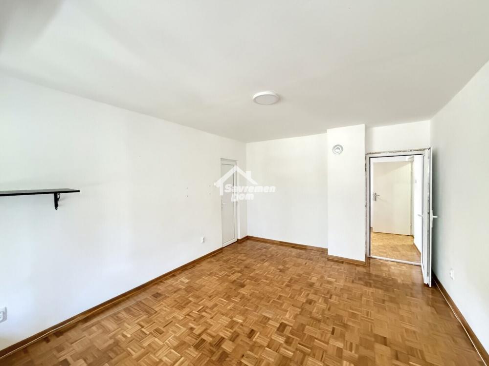 Slika 4 - Dvoiposoban, 52m2, Bubanj Kragujevac, sa terasom