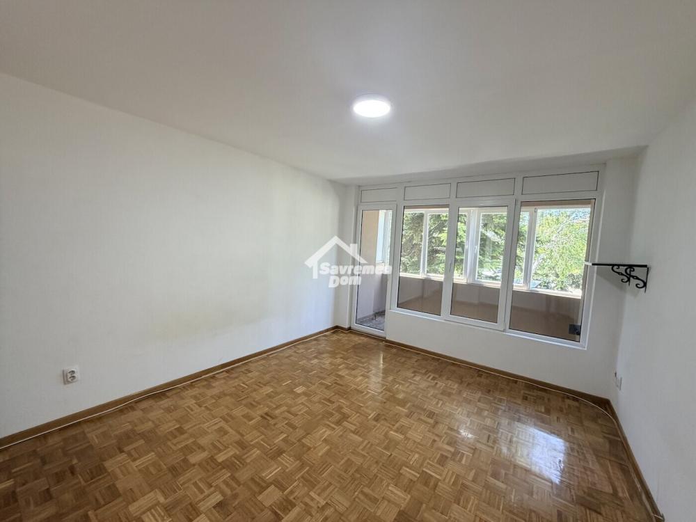 Slika 1 - Dvoiposoban, 52m2, Bubanj Kragujevac, sa terasom