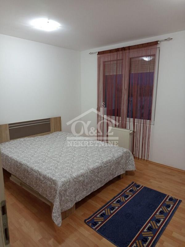 Slika 11 - Jednoiposoban, 51m2, Erdoglija Kragujevac, sa terasom, ima lift