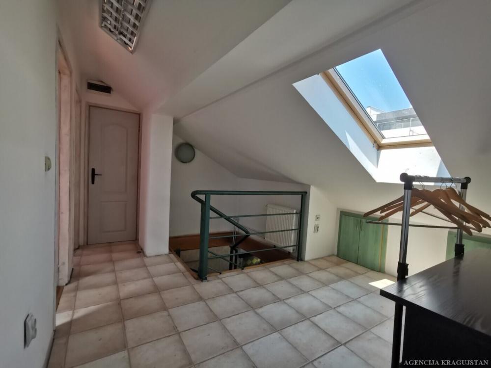 Slika 9 - Jednosoban, 50m2, sa terasom