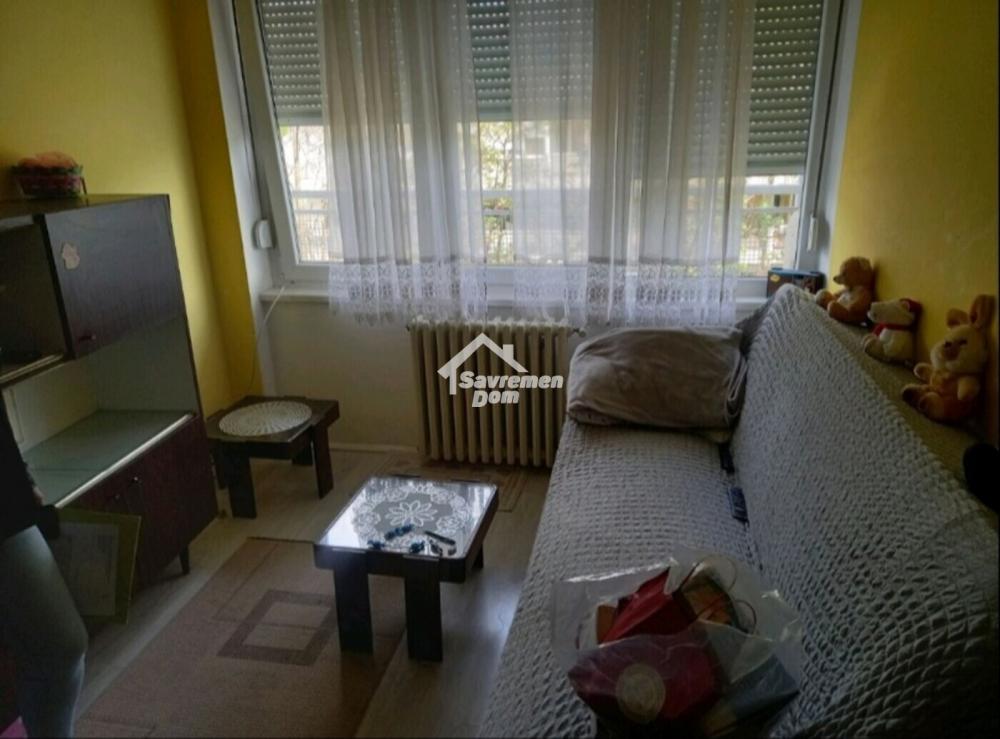 Slika 4 - Dvosoban, 43m2, Erdoglija Kragujevac, sa terasom