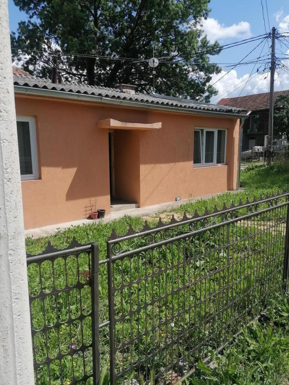 Glavna slika -Jednosoban, 33m2, Ljubicska 20  Kragujevac, sa parkingom