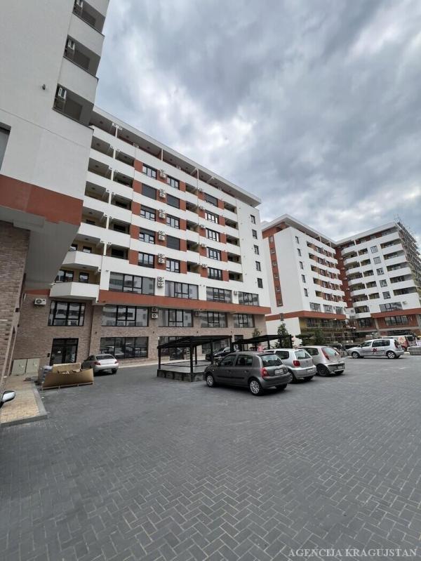 Slika 11 - Jednosoban, 55m2, Bubanj Kragujevac, sa terasom, ima lift