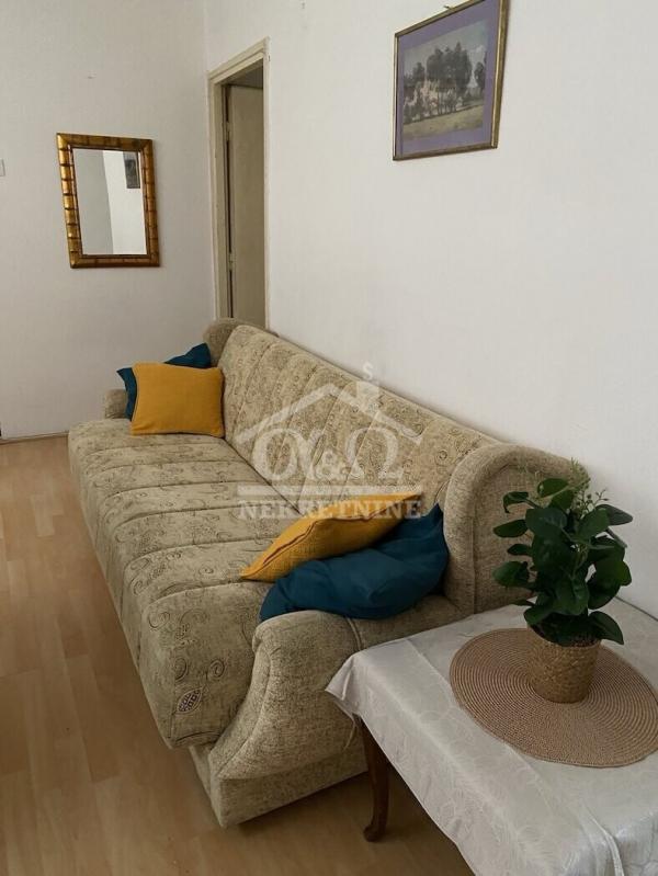 Slika 2 - Dvosoban, 52m2, Bubanj Kragujevac, sa terasom