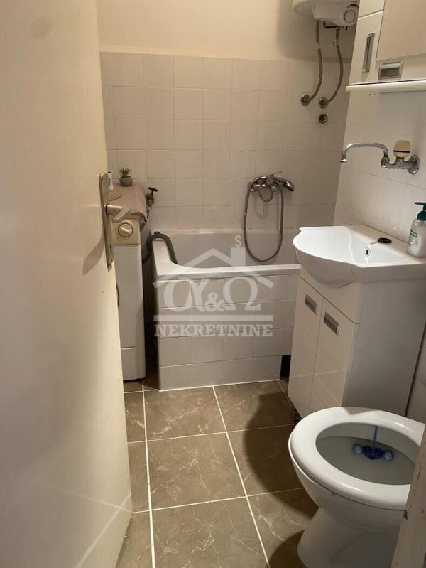 Slika 7 - Dvosoban, 52m2, Bubanj Kragujevac, sa terasom
