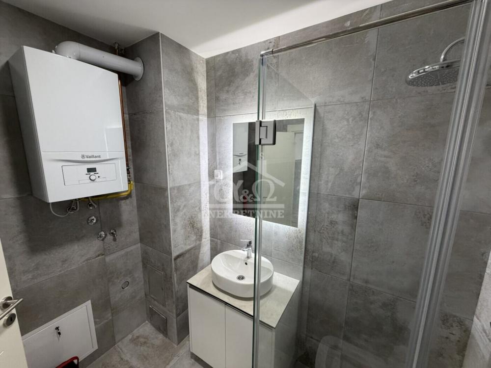 Slika 11 - Jednoiposoban, 74m2, Bubanj Kragujevac, sa terasom, ima lift