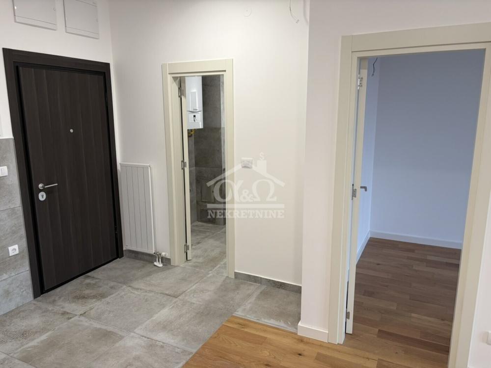 Slika 5 - Jednoiposoban, 74m2, Bubanj Kragujevac, sa terasom, ima lift