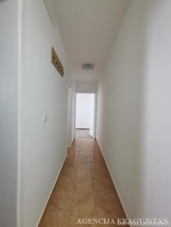 Slika 10 - Dvoiposoban, 71m2, sa terasom, ima lift