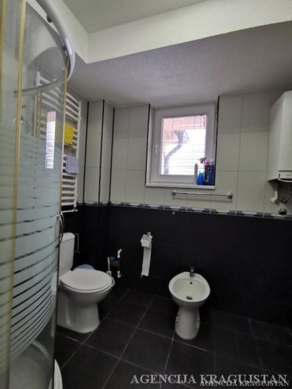Slika 6 - Dvoiposoban, 71m2, sa terasom, ima lift