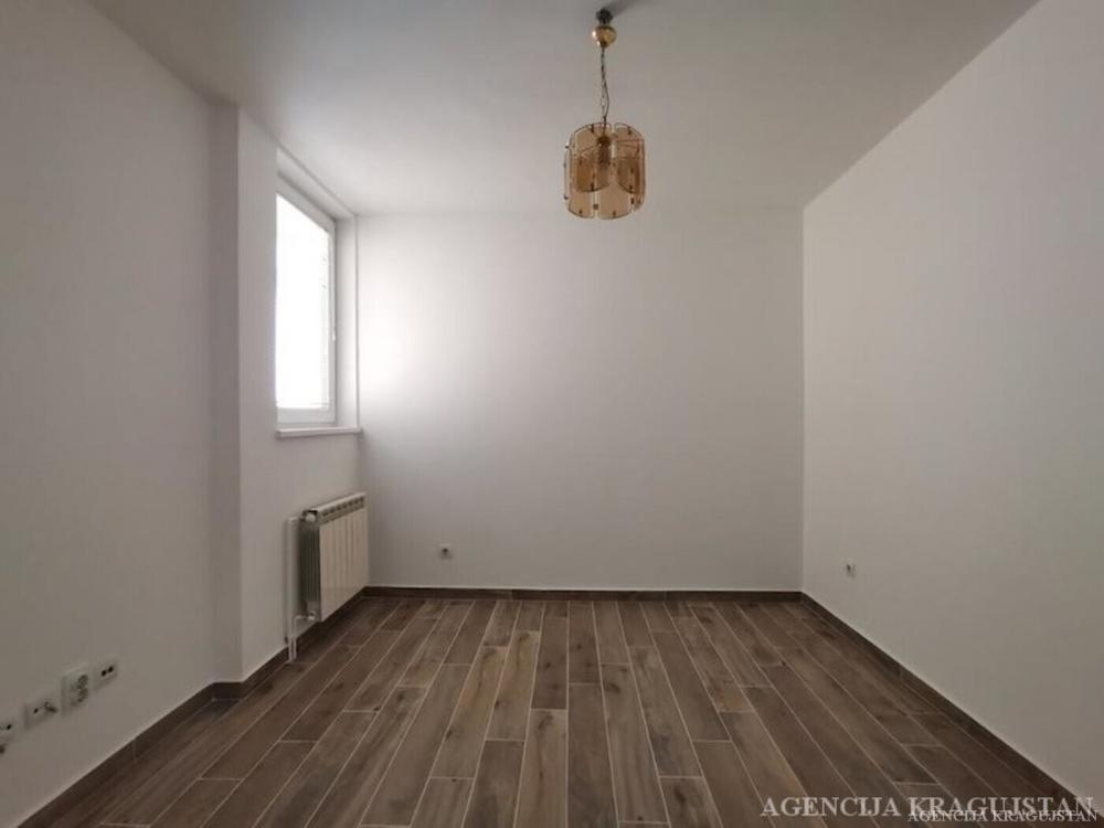 Slika 1 - Dvoiposoban, 71m2, sa terasom, ima lift